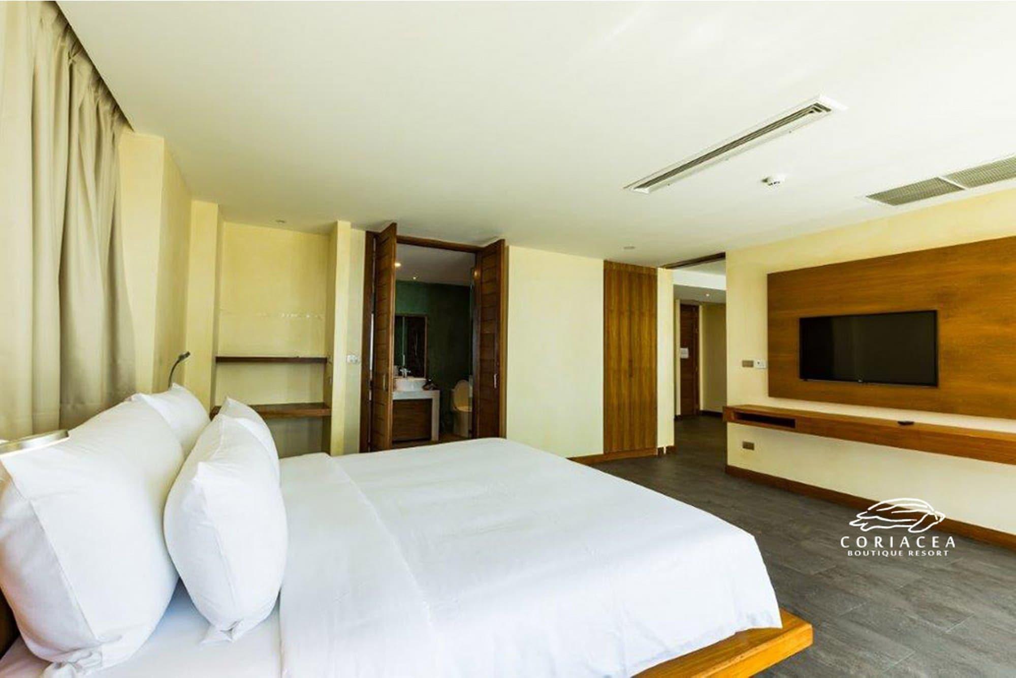 Coriacea Beachfront Boutique Phuket Resort - Sha Plus Mai Khao Екстериор снимка