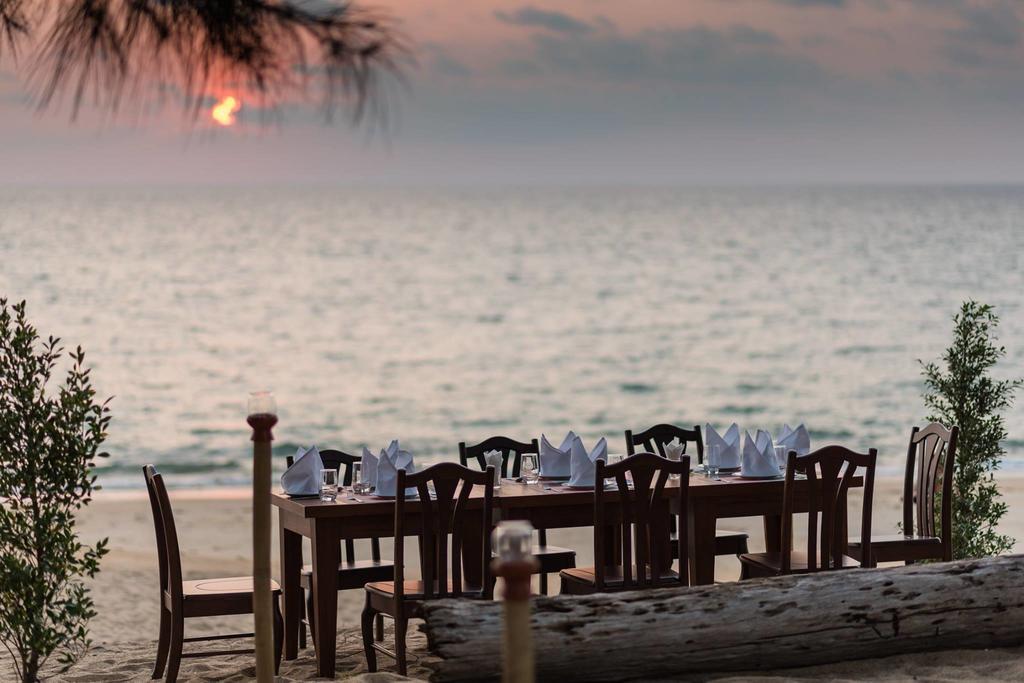 Coriacea Beachfront Boutique Phuket Resort - Sha Plus Mai Khao Екстериор снимка
