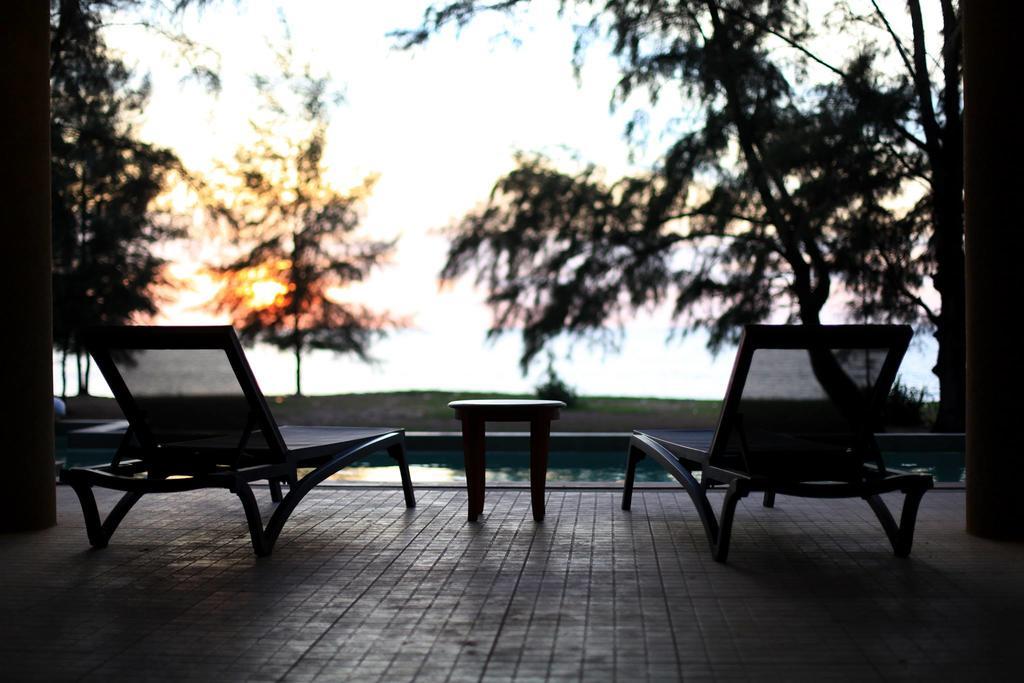 Coriacea Beachfront Boutique Phuket Resort - Sha Plus Mai Khao Екстериор снимка