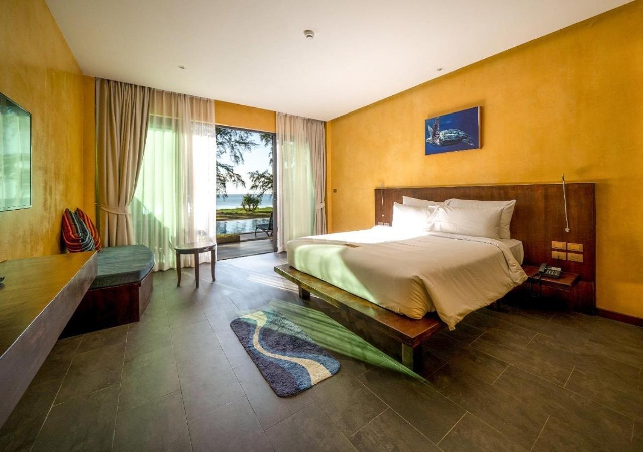 Coriacea Beachfront Boutique Phuket Resort - Sha Plus Mai Khao Екстериор снимка